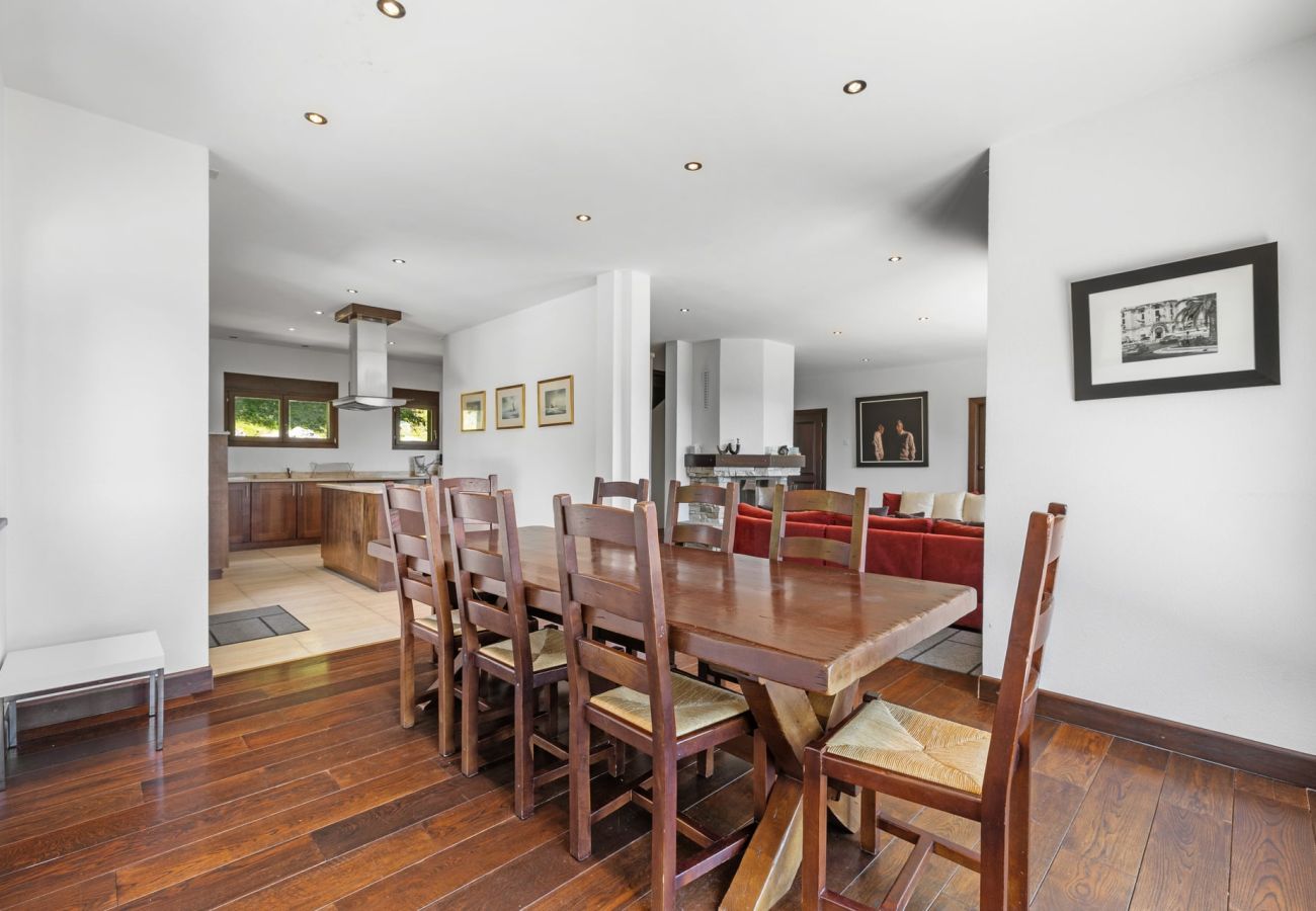 Chalet in Anzère - Noir