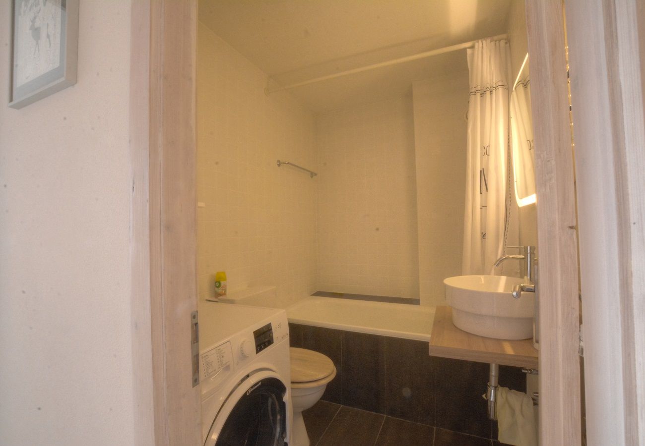 Apartment in Anzère - AV1 402